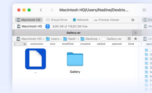 The RAR archive in the Commander One window
